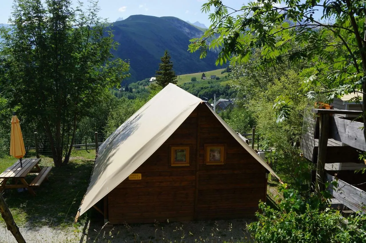 ** Village de vacances Hotel Le Domaine du Trappeur à Saint-Sorlin-dʼArves France